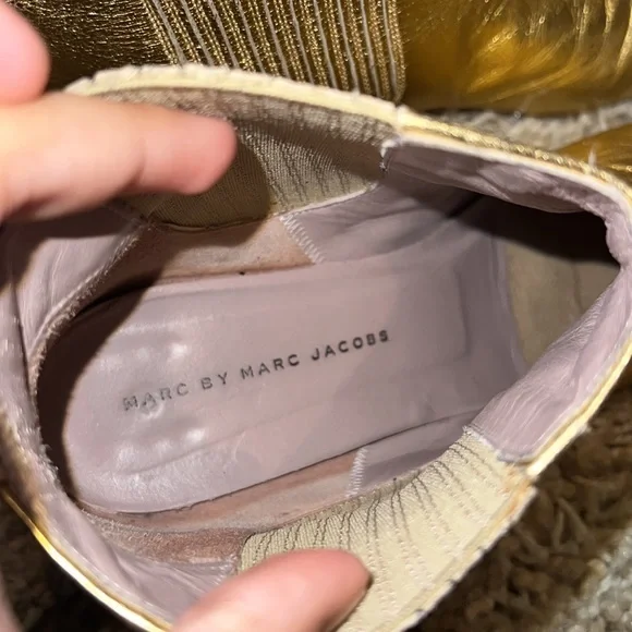 Marc by Marc Jacobs Gold Leather Ankle Boots. Size 39.5/8.5 - Picture 7 of 7